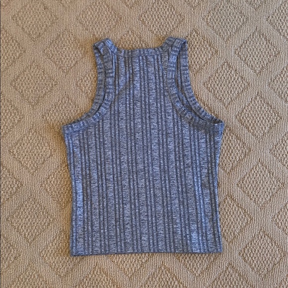 Grey tank top - Picture 2 of 3